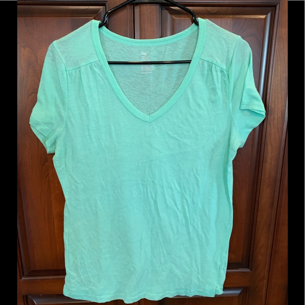 ❤️FINAL SALE PRICE❤️ Gap aqua tee L